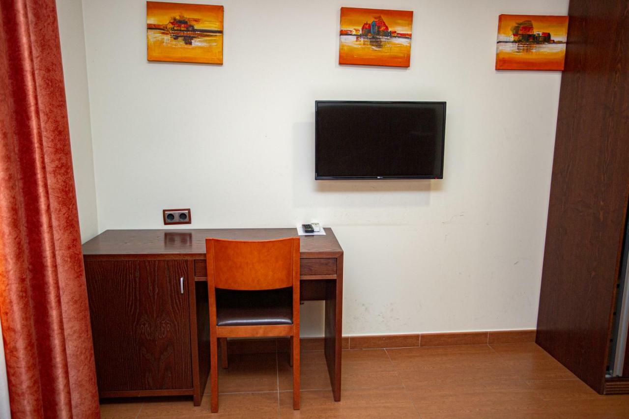 Hotel Villa De Carcar Room photo
